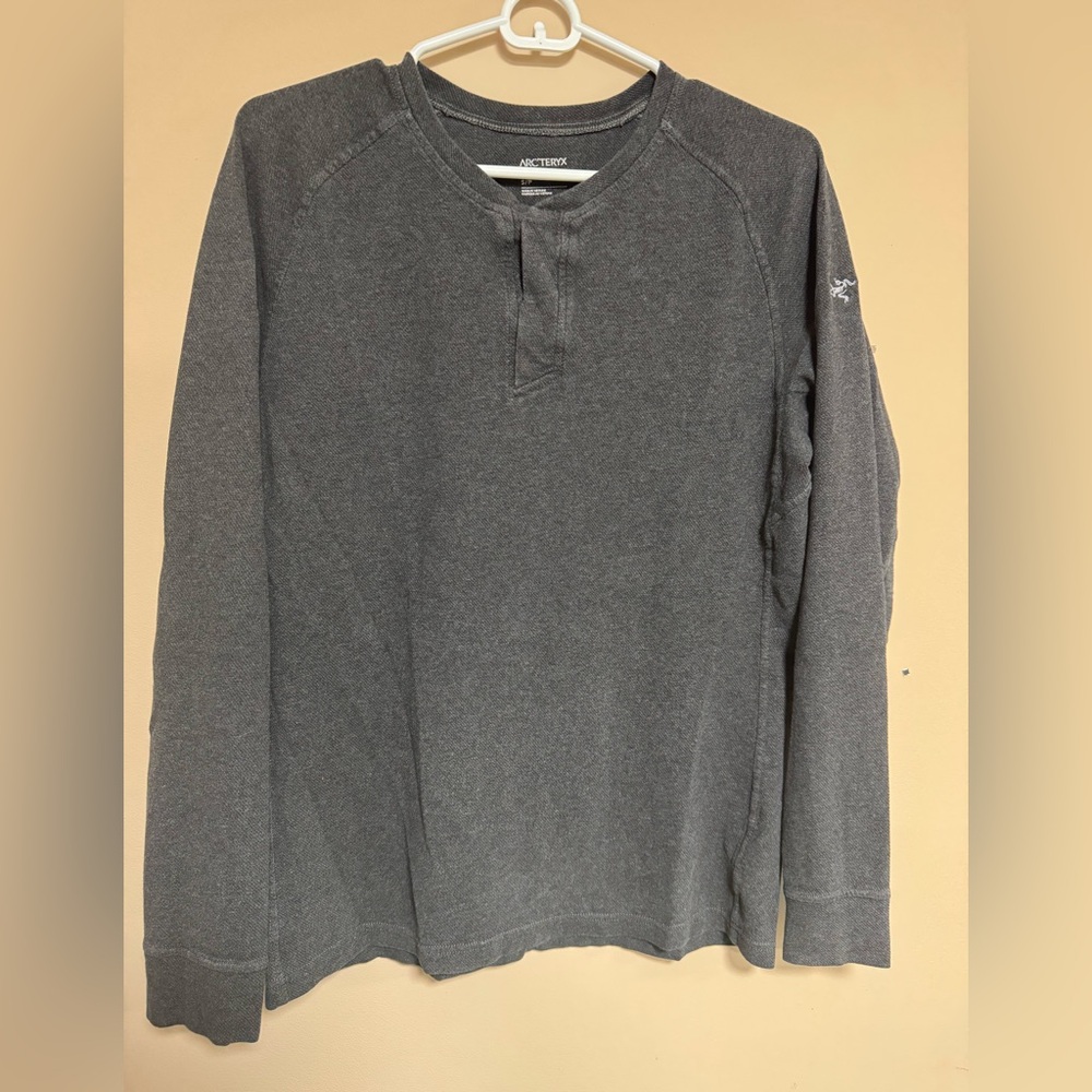 Men’ Small Arc’teryx Sirrus LS Henley